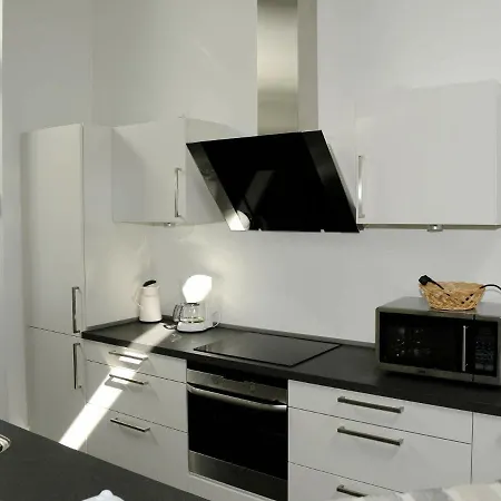 Four-bedroom Holiday In 15 펜션